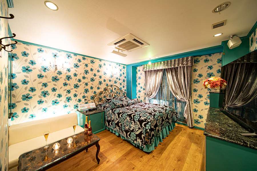 心斎橋店205号室