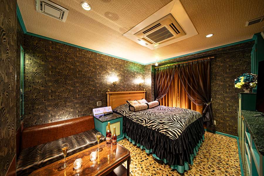 心斎橋店305号室