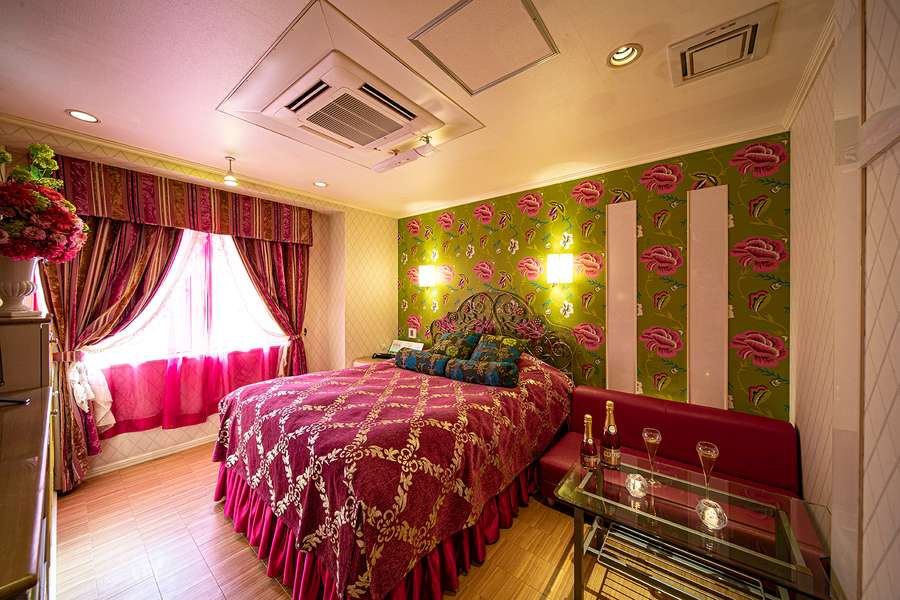 心斎橋店306号室