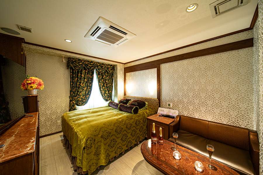 心斎橋店503号室